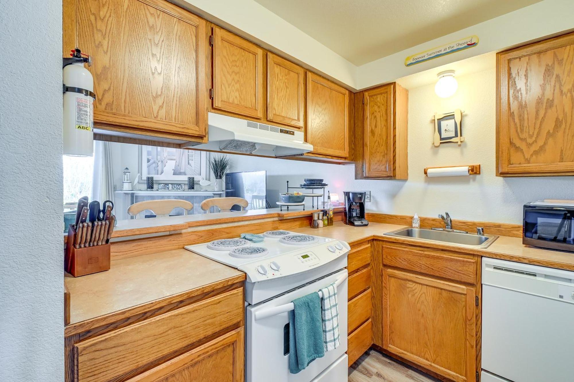 Ocean Shores Condo With Balcony Less Than 1 Mi To Beach! 外观 照片